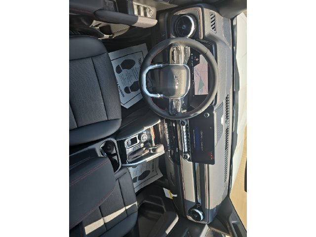 2026 Chevrolet Colorado Z71 - Photo 9