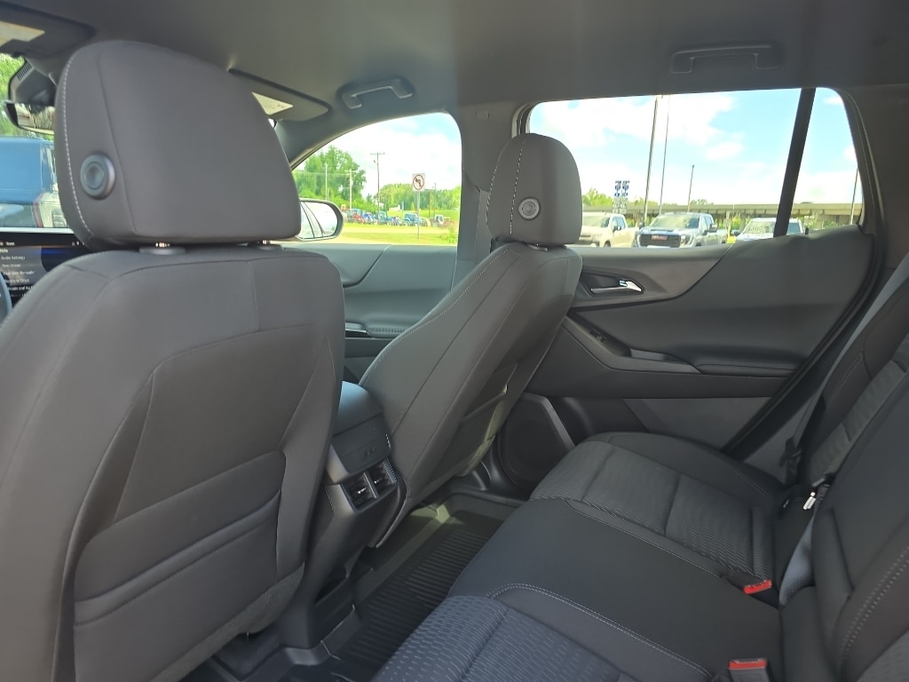 2026 Chevrolet Equinox LT - Photo 10