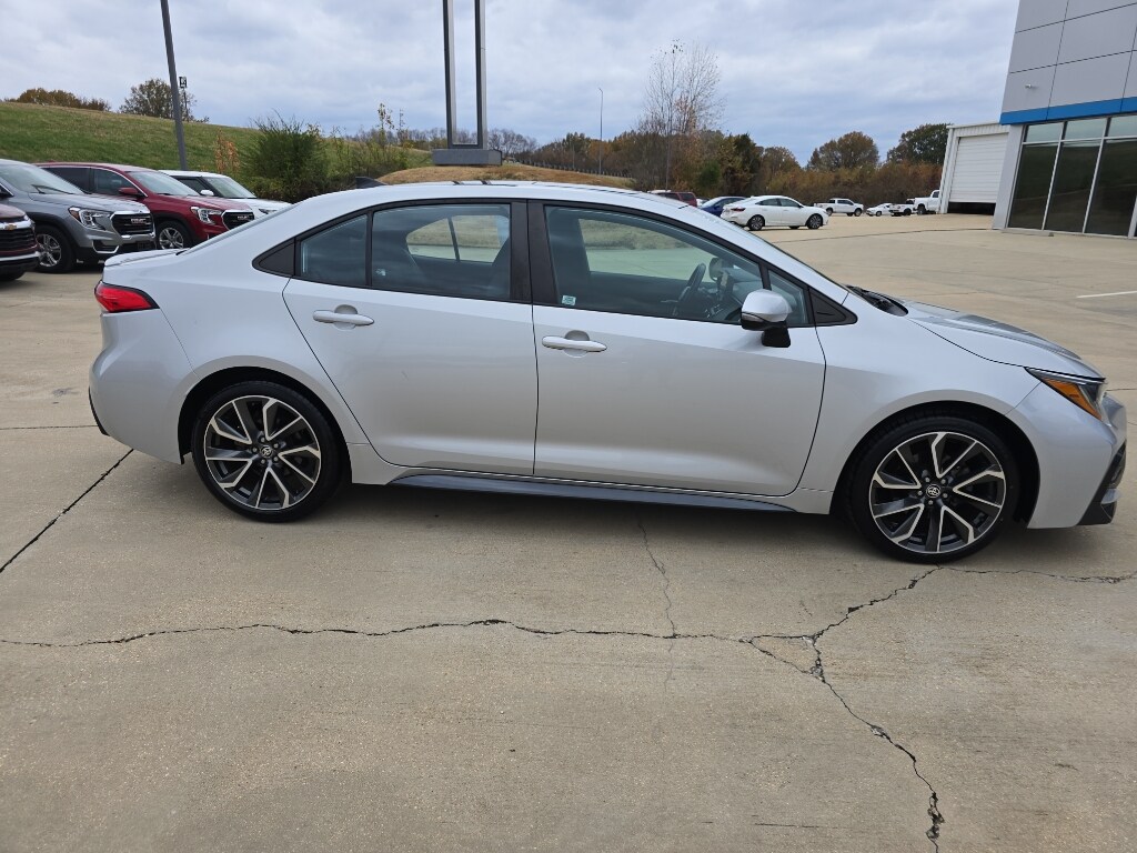 2022 Toyota Corolla SE photo 4