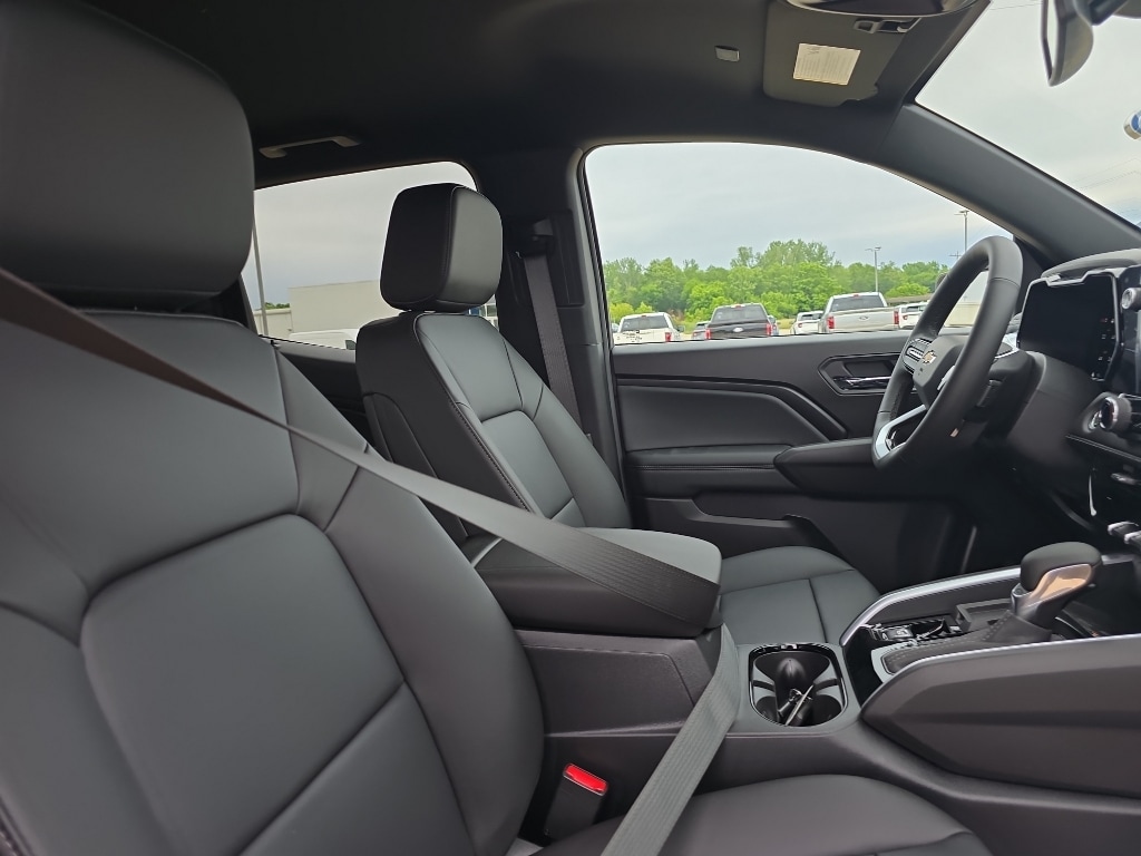 2026 Chevrolet Colorado LT - Photo 14