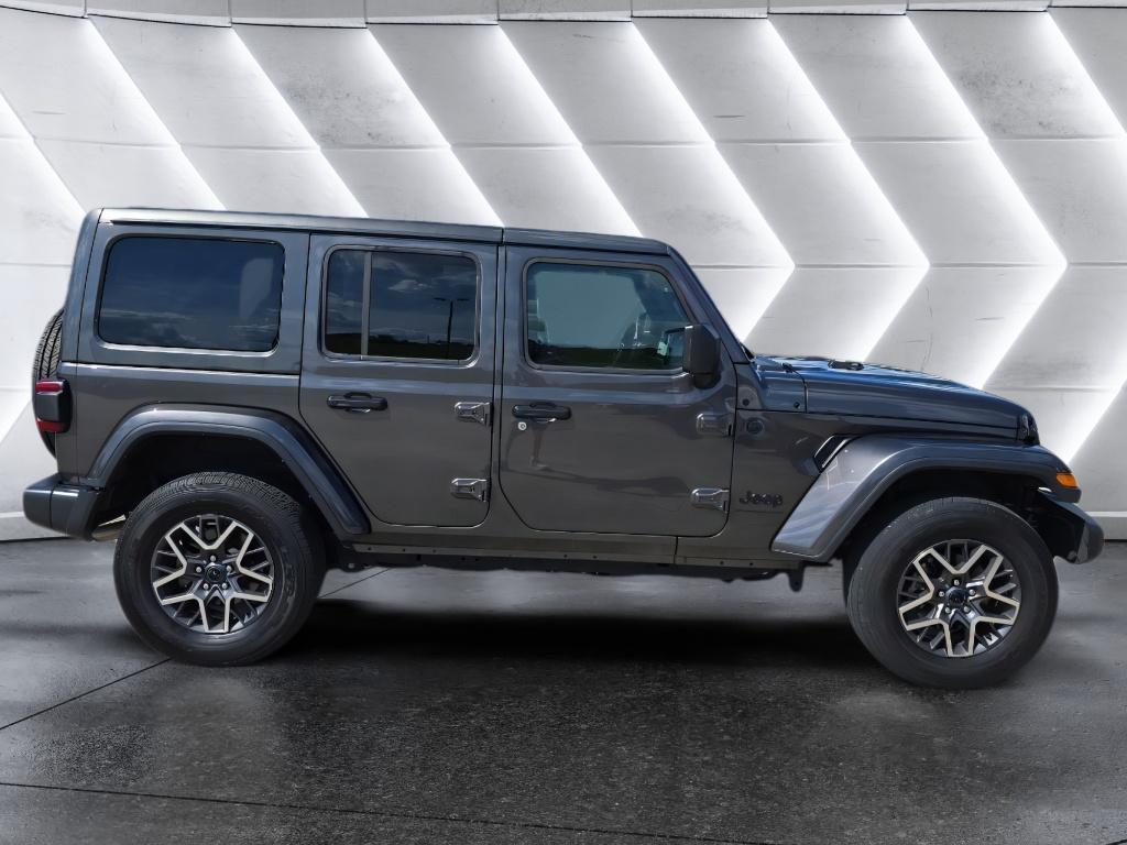2025 Jeep Wrangler 4-Door Sahara - Photo 4