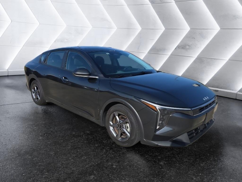Used 2025 Kia K4 LXS Sedan