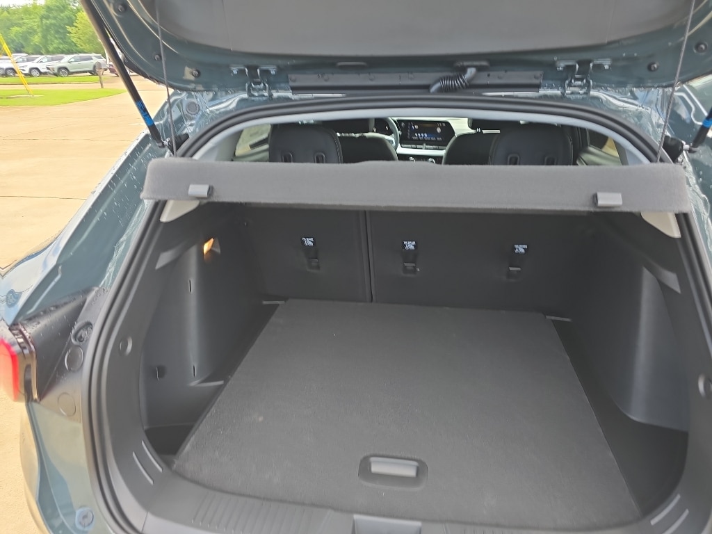 2026 Chevrolet Trax LT - Photo 13