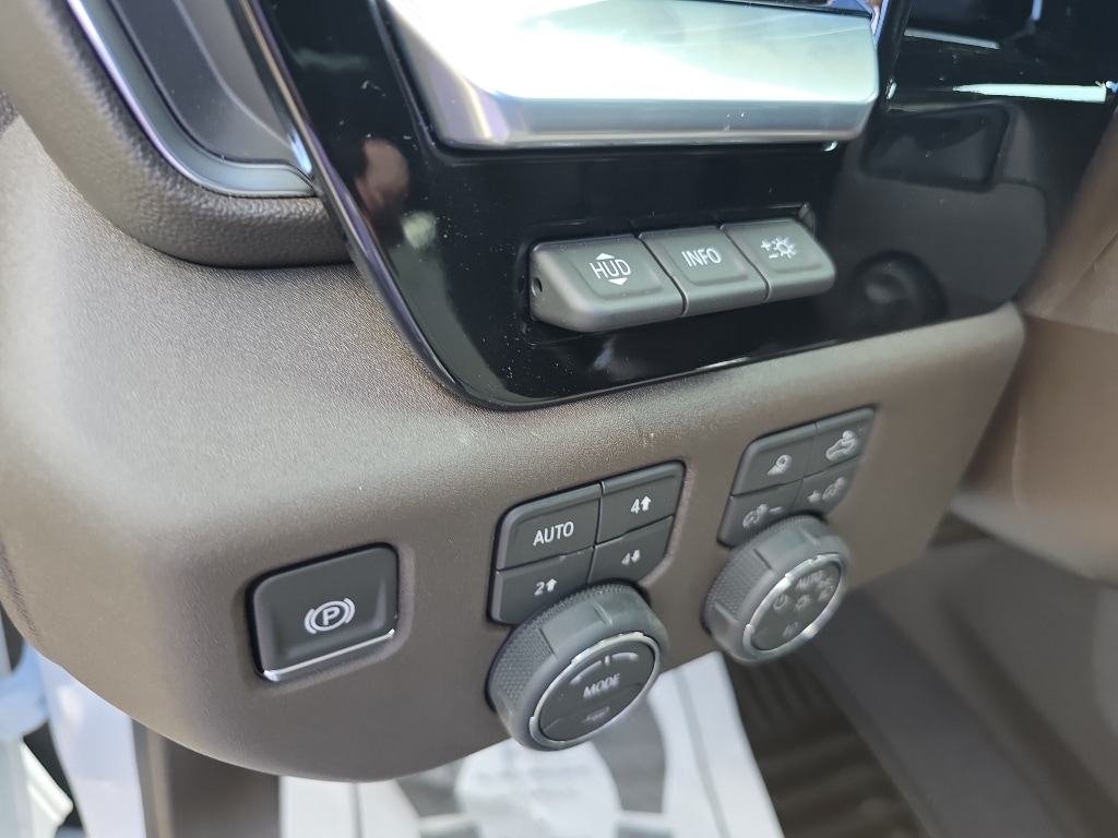 2026 Chevrolet Silverado 1500 LTZ - Photo 19