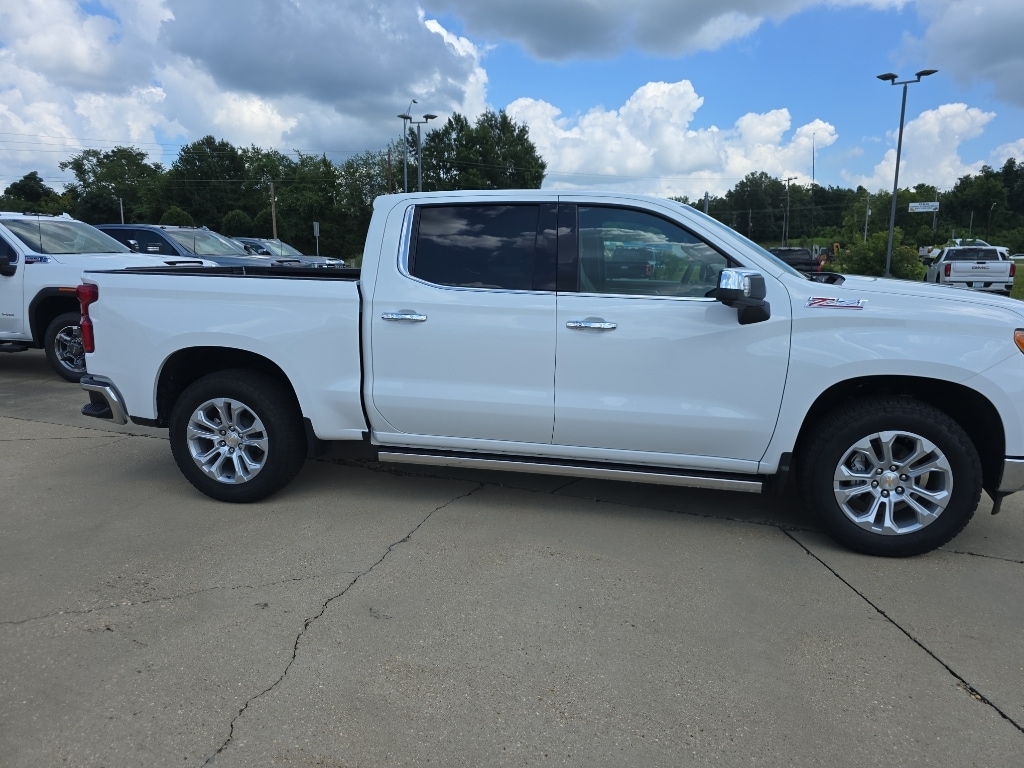 2026 Chevrolet Silverado 1500 LTZ - Photo 4