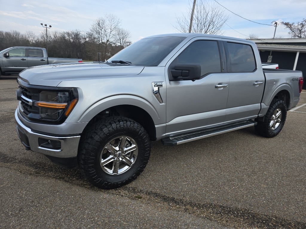 2024 Ford F-150 XLT's photo