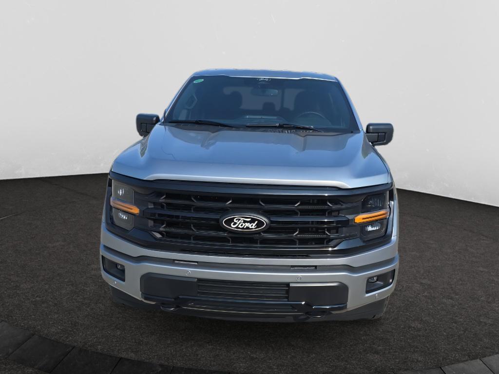 2025 Ford F-150 XLT photo 2