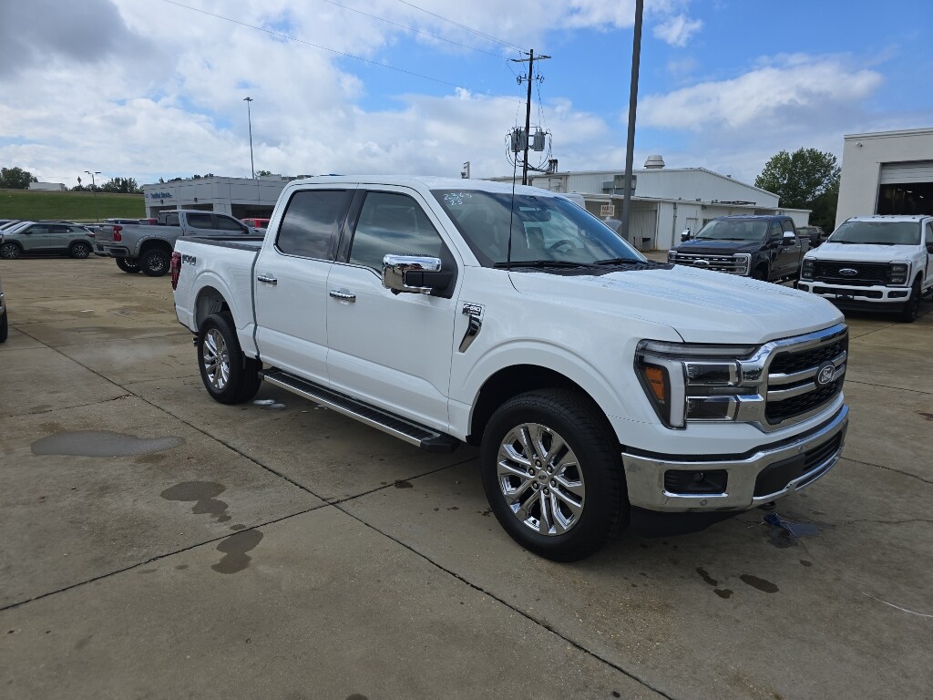 2025 Ford F-150 Lariat photo 3