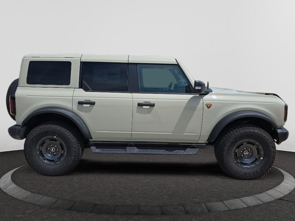 2025 Ford Bronco Badlands photo 4