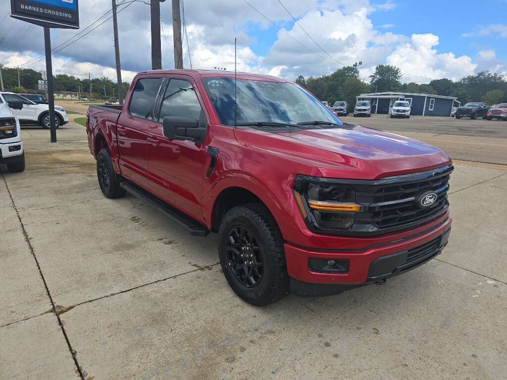 2025 Ford F-150 XLT photo 3