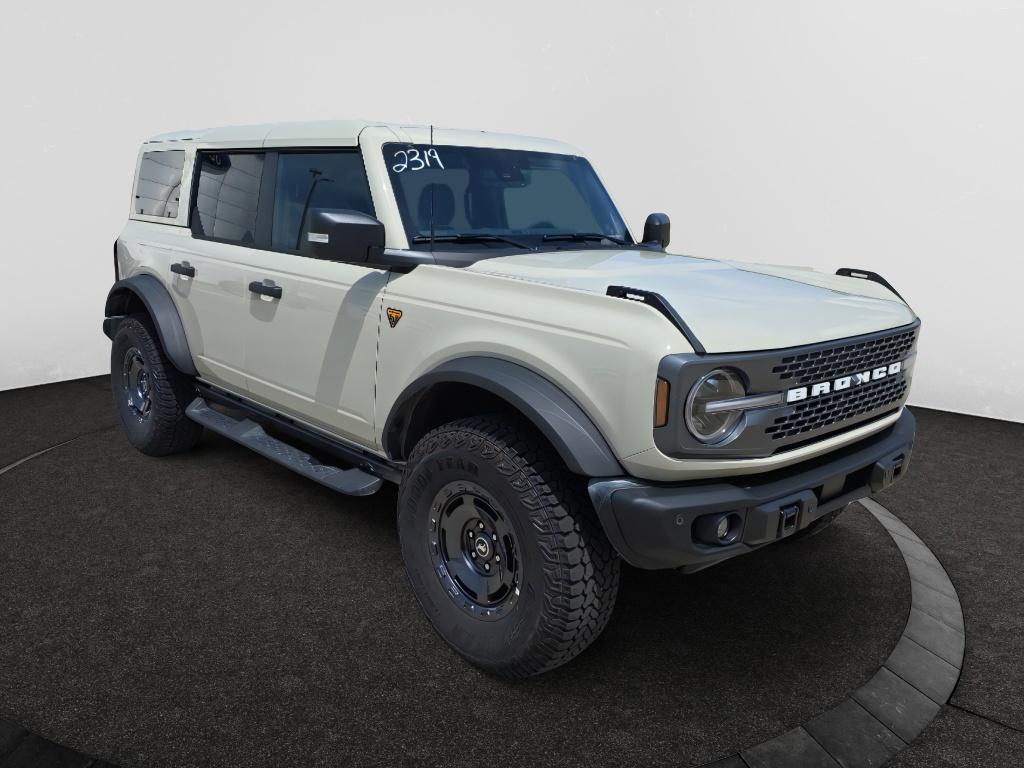2025 Ford Bronco Badlands photo 3