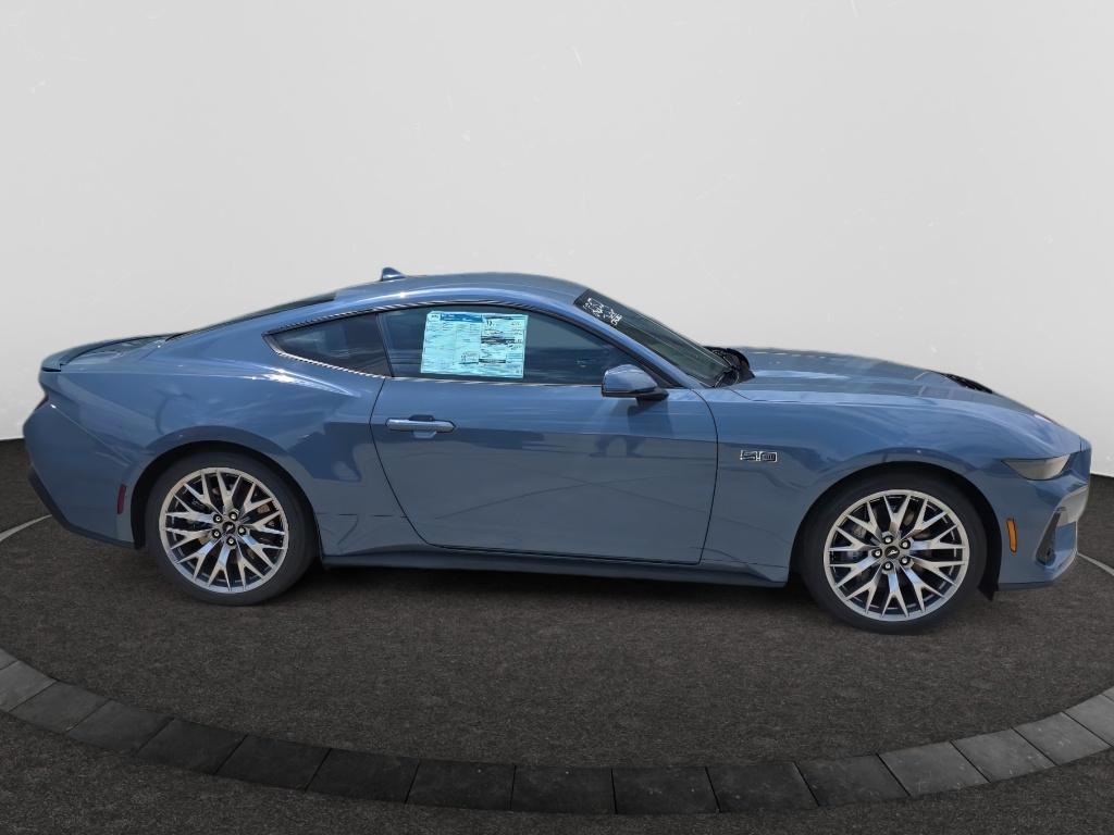 2025 Ford Mustang GT Premium photo 4