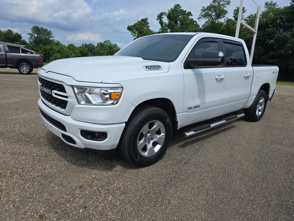 2023 RAM 1500 Big Horn/Lone Star 4x4 Crew Cab 5'7's photo