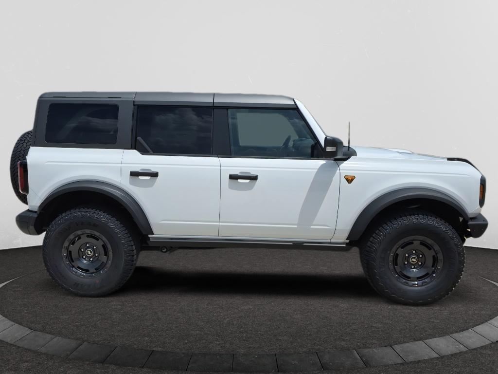 2025 Ford Bronco Badlands photo 4