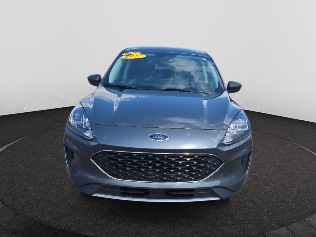 2022 Ford Escape SE photo 2