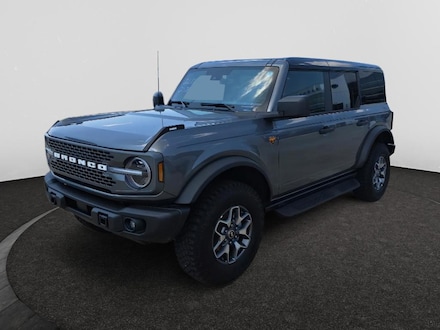2025 Ford Bronco Badlands SUV