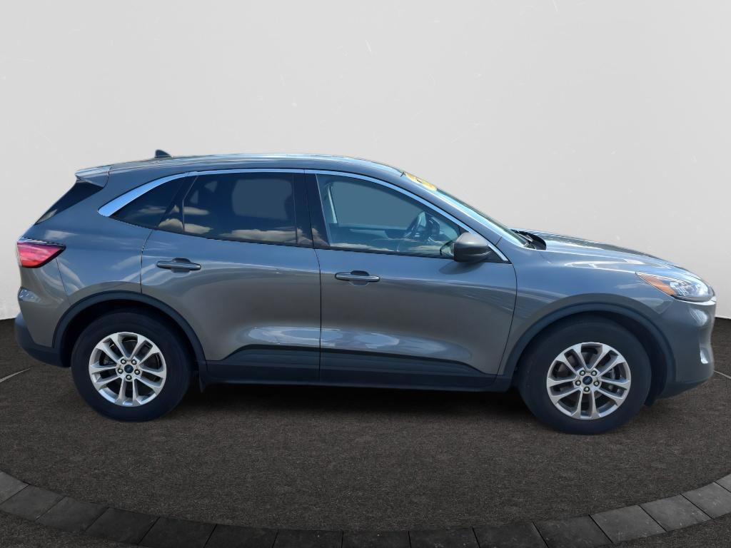 2022 Ford Escape SE photo 4
