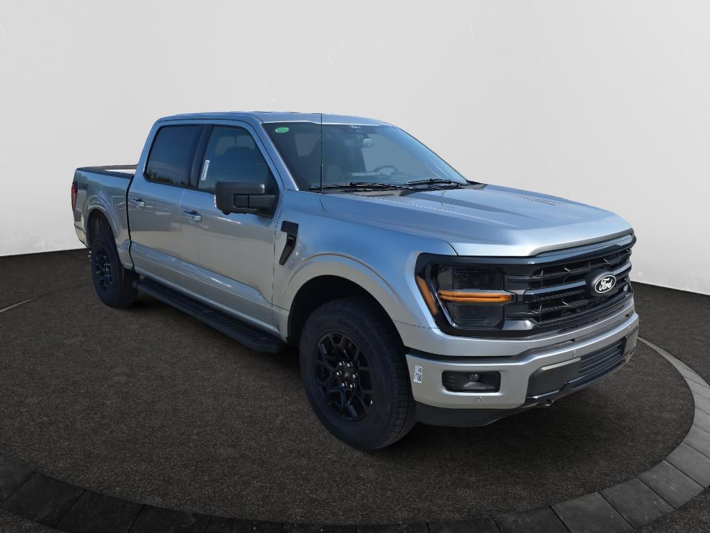 2025 Ford F-150 XLT photo 3