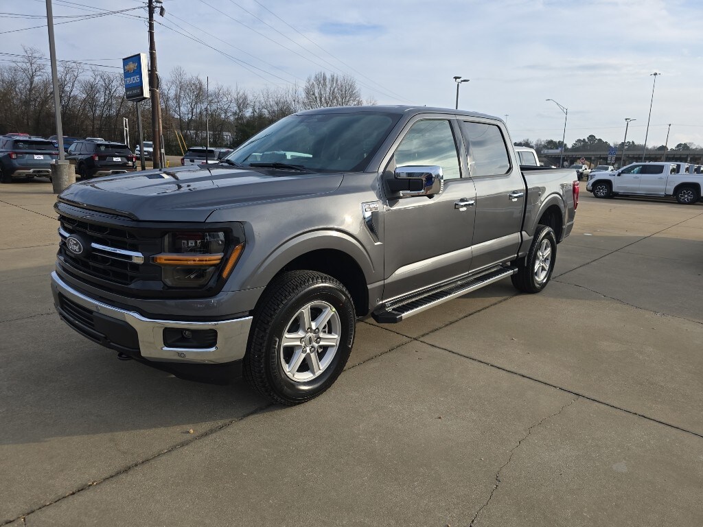 New 2025 Ford F-150 XLT Cab; Super Crew