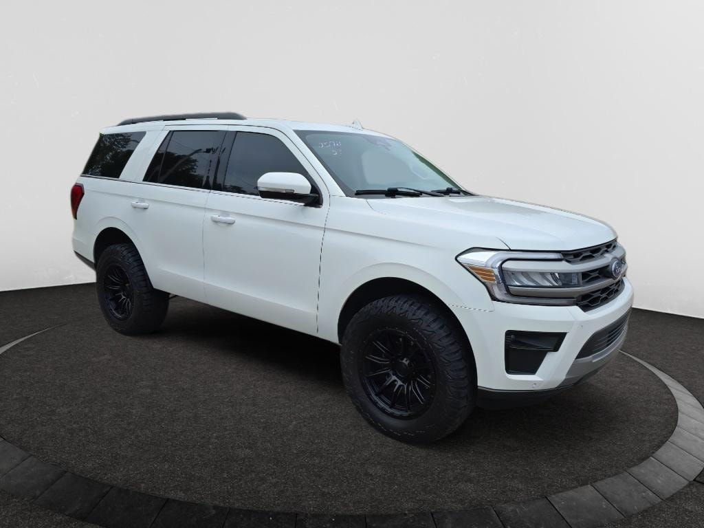 Used 2023 Ford Expedition XLT SUV
