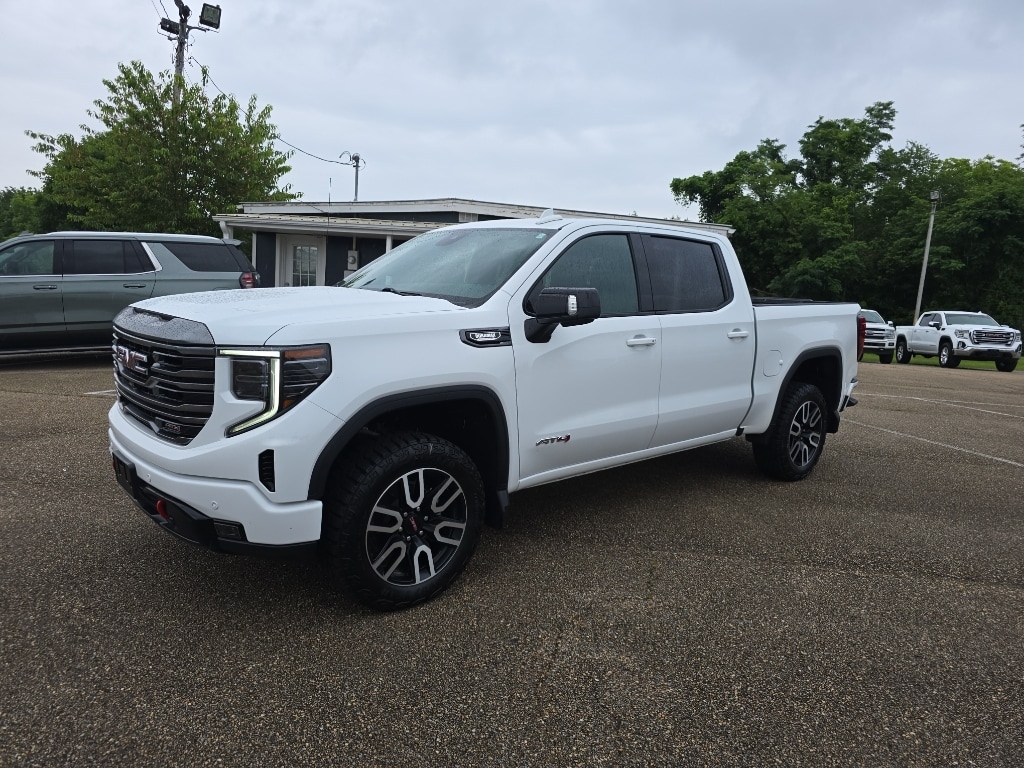 2024 GMC Sierra 4WD Crew Cab Short Box AT4's photo