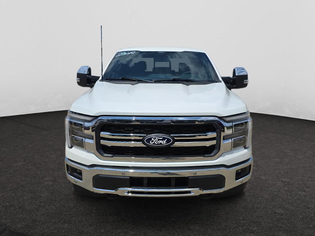 2025 Ford F-150 Lariat photo 2