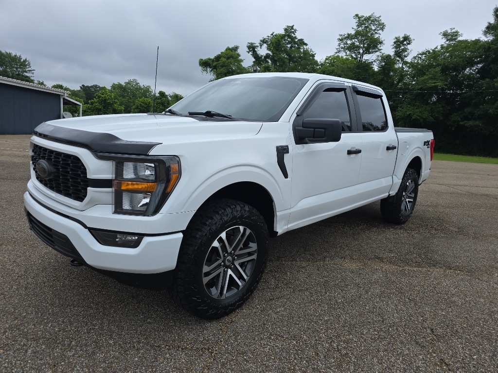 2023 Ford F-150 XL 4x4 SuperCrew 5-1/2 Box's photo