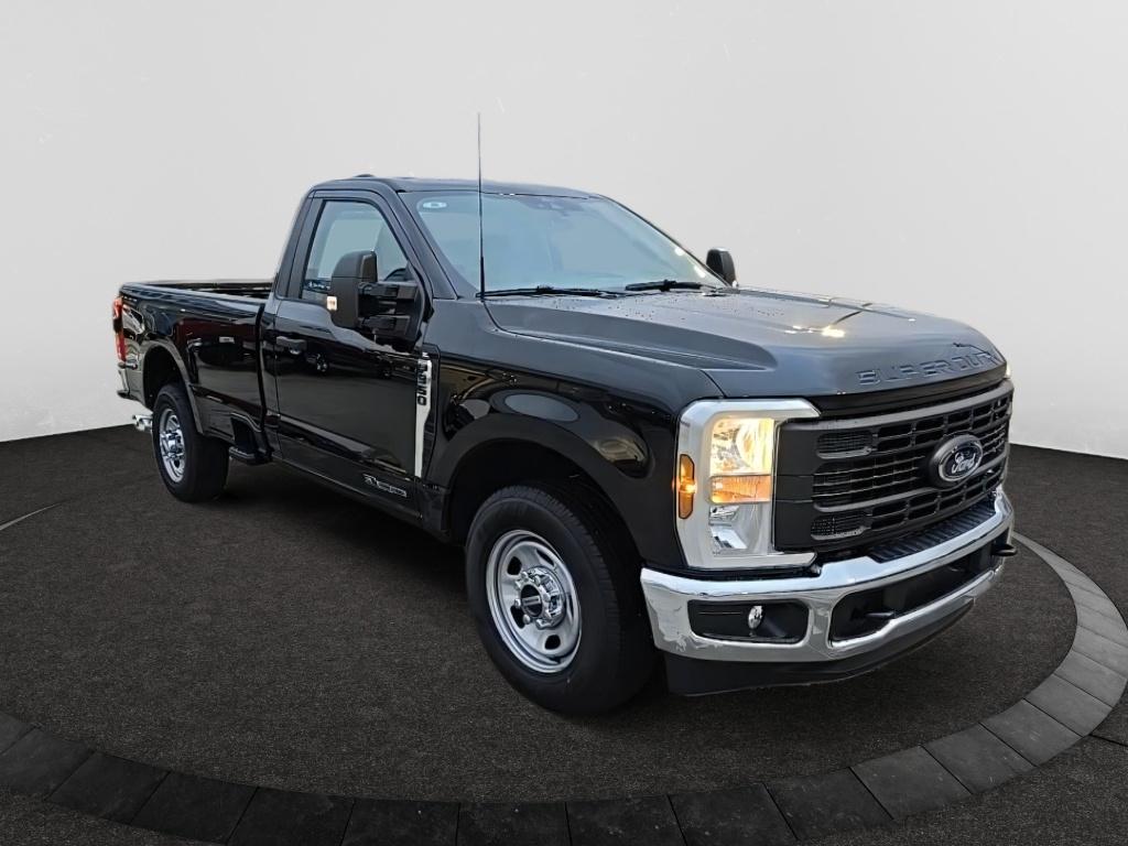 2024 Ford F-350 XL photo 3