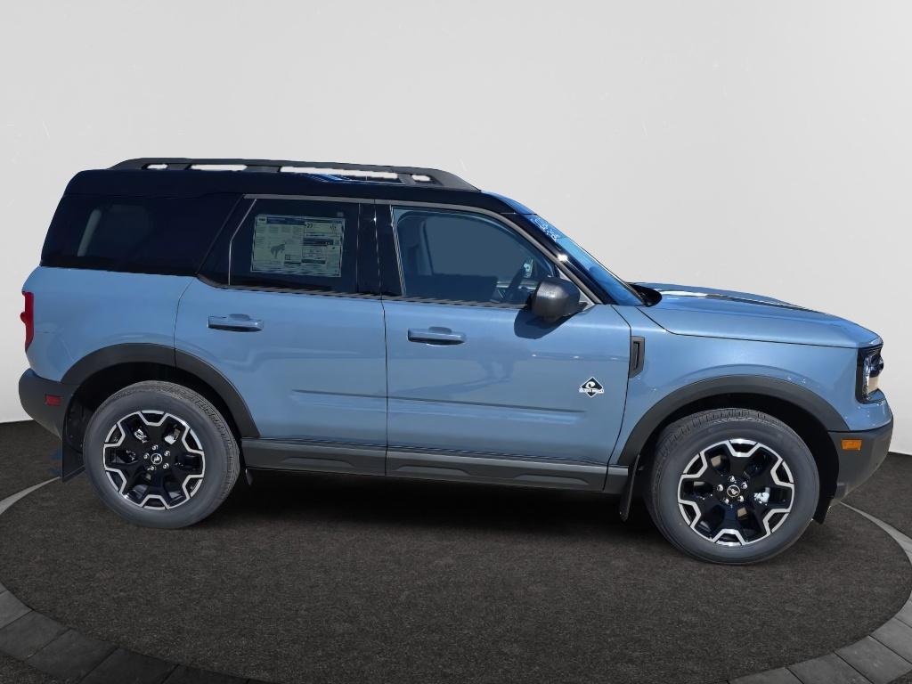 2025 Ford Bronco Sport Outer Banks photo 4