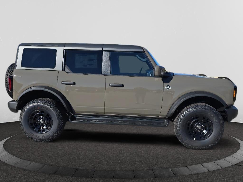 New 2026 Ford Bronco Outer Banks SUV