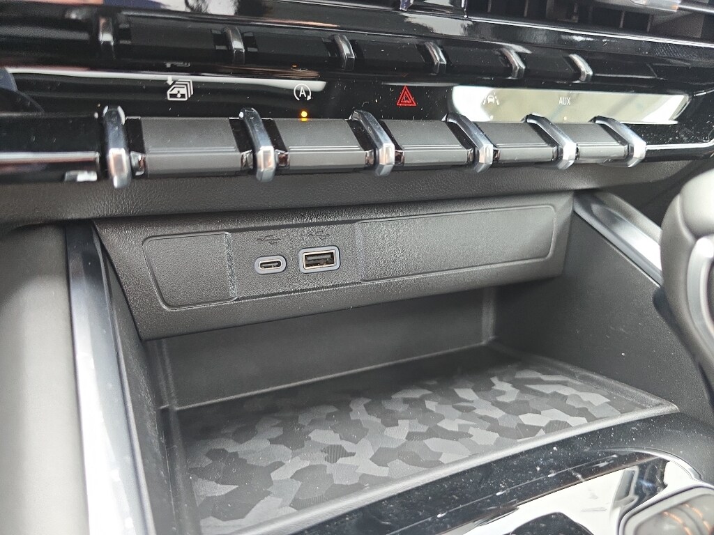 2026 GMC Canyon AT4 - Photo 23