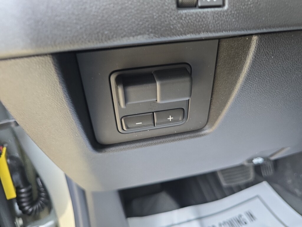 2026 GMC Canyon AT4 - Photo 18