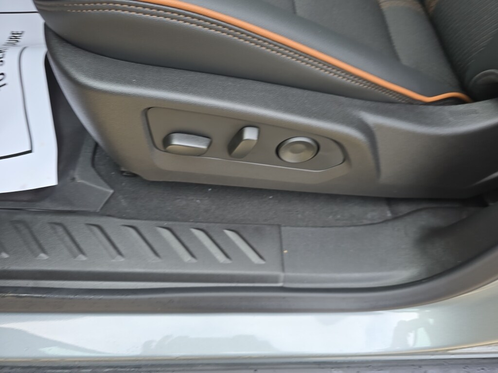 2026 GMC Canyon AT4 - Photo 16