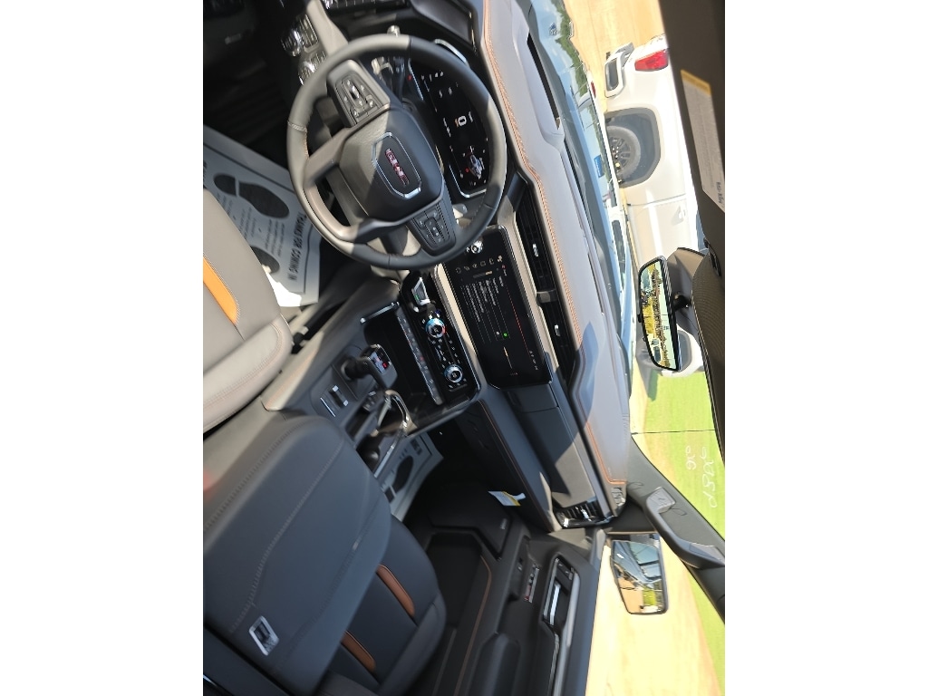2026 GMC Sierra 1500 AT4 - Photo 9