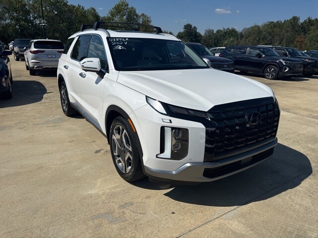 2024 Hyundai Palisade Limited photo 3