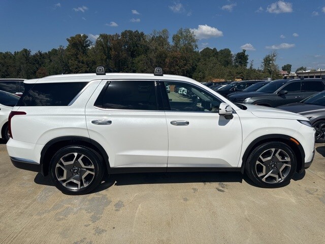 2024 Hyundai Palisade Limited photo 4
