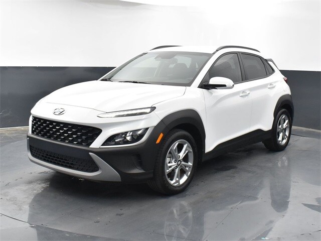 2023 Hyundai Kona SEL photo 3