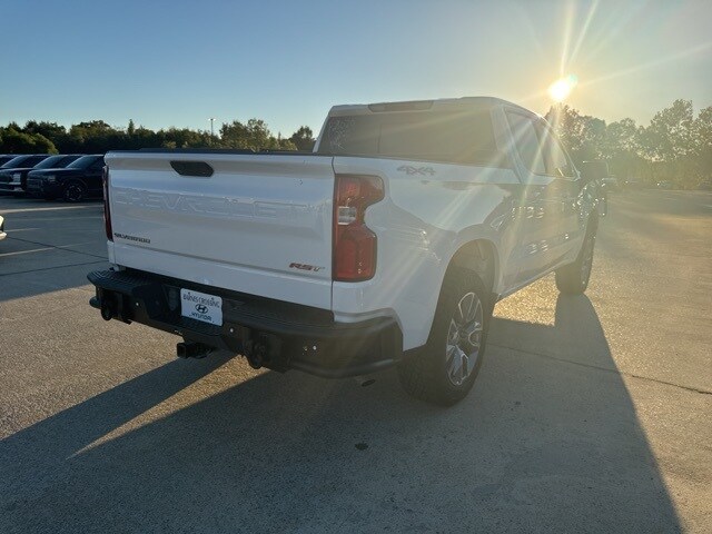 2020 Chevrolet Silverado 1500 RST photo 3