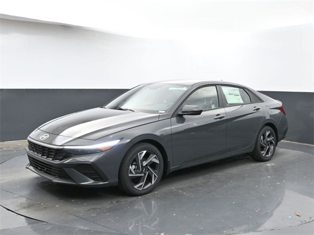 Used 2025 Hyundai Elantra SEL Sport Sedan