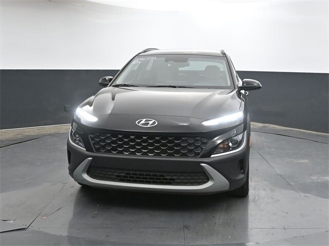 2023 Hyundai Kona SEL photo 2