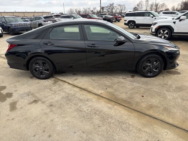 Used 2023 Hyundai Elantra Blue with VIN KMHLM4AJ2PU073823 for sale in New Albany, MS