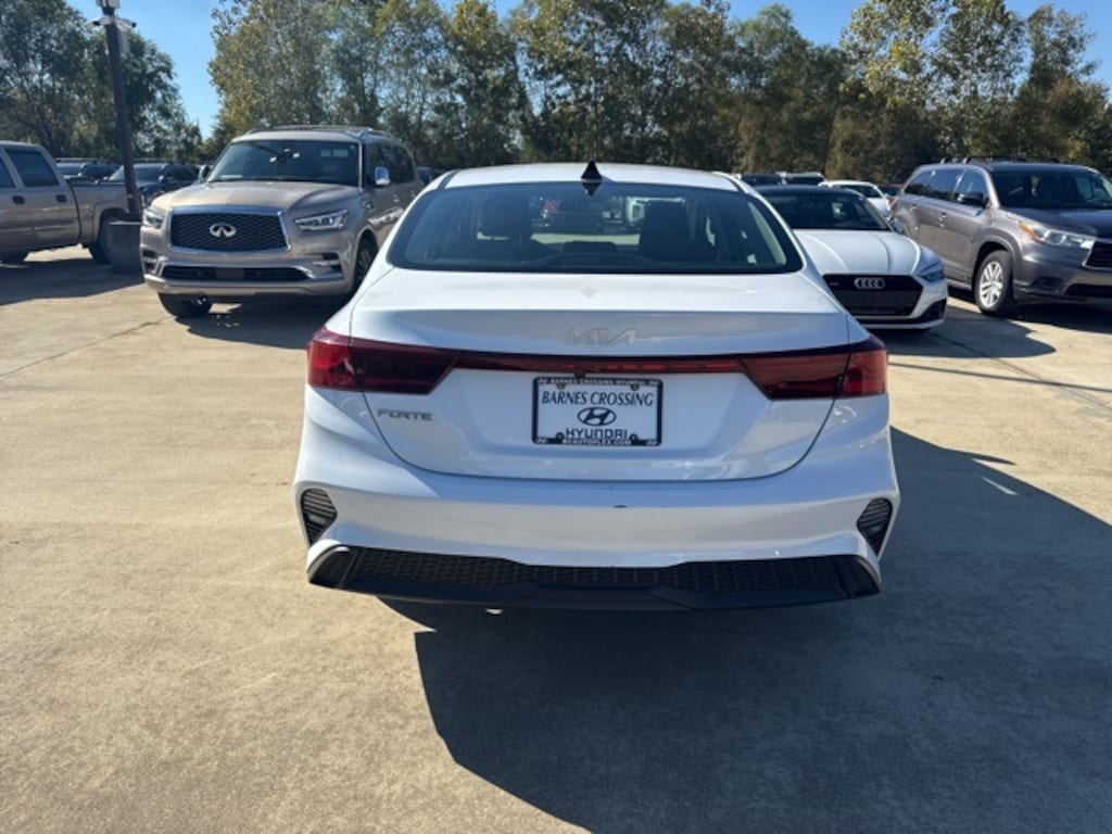 Used 2024 Kia Forte LXS Sedan