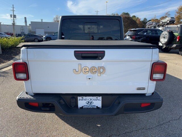 2023 Jeep Gladiator Overland photo 3