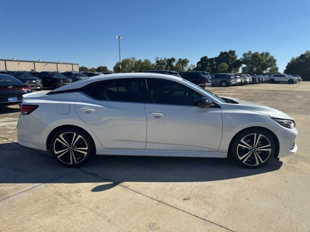 Used 2022 Nissan Sentra SR Sedan
