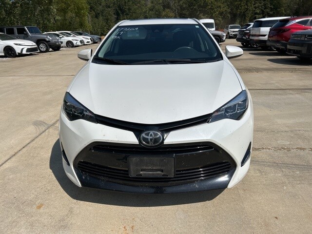 2019 Toyota Corolla L photo 2