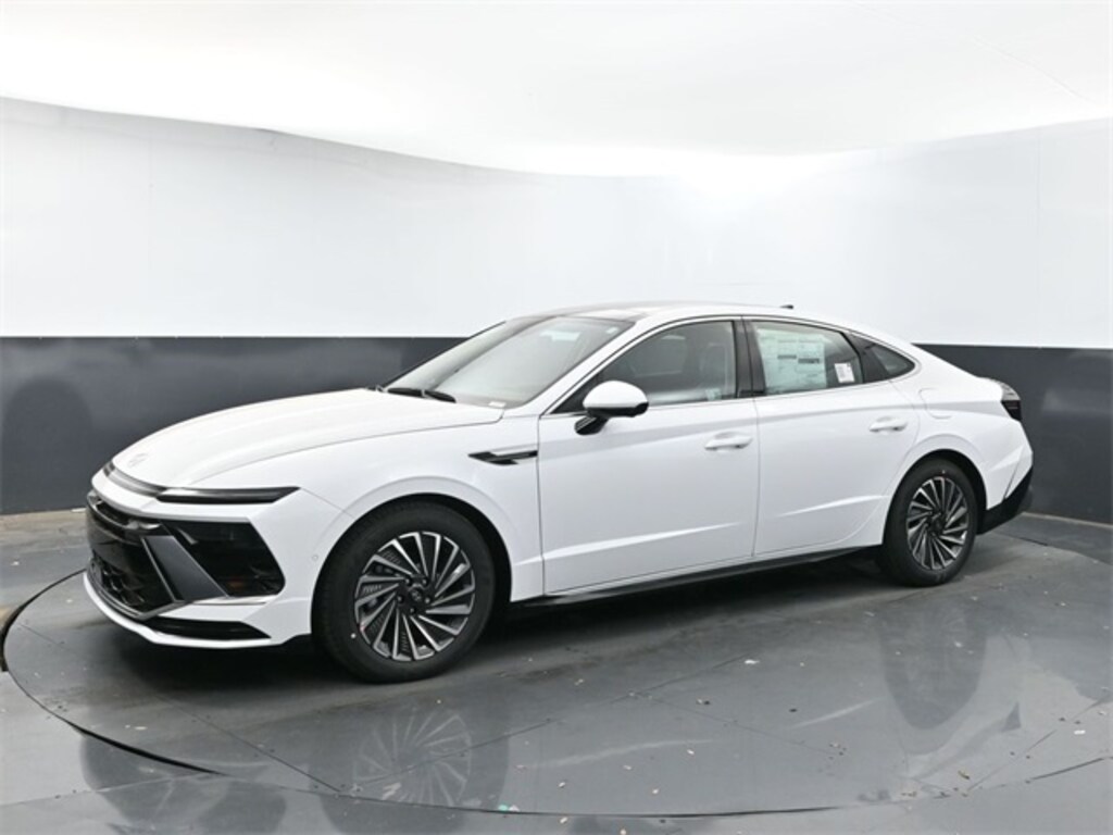 Used 2025 Hyundai Sonata Hybrid Limited Sedan
