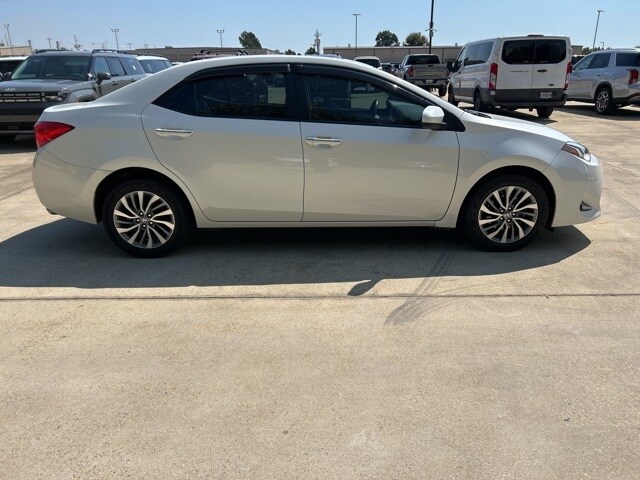2019 Toyota Corolla L photo 4