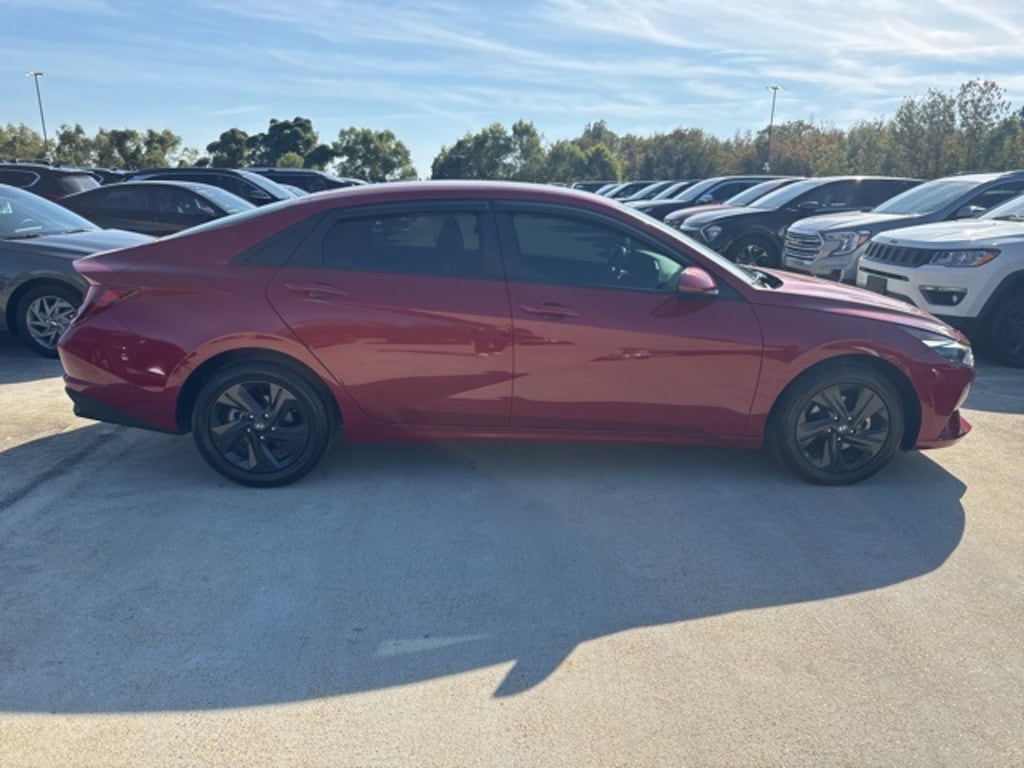 Certified 2022 Hyundai Elantra SEL Sedan