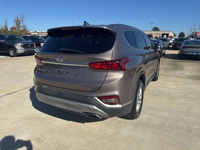 2020 Hyundai Santa Fe SEL photo 3