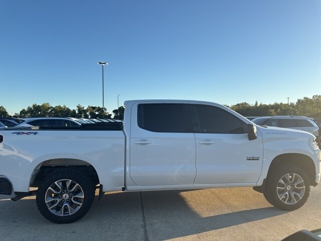 2020 Chevrolet Silverado 1500 RST photo 2